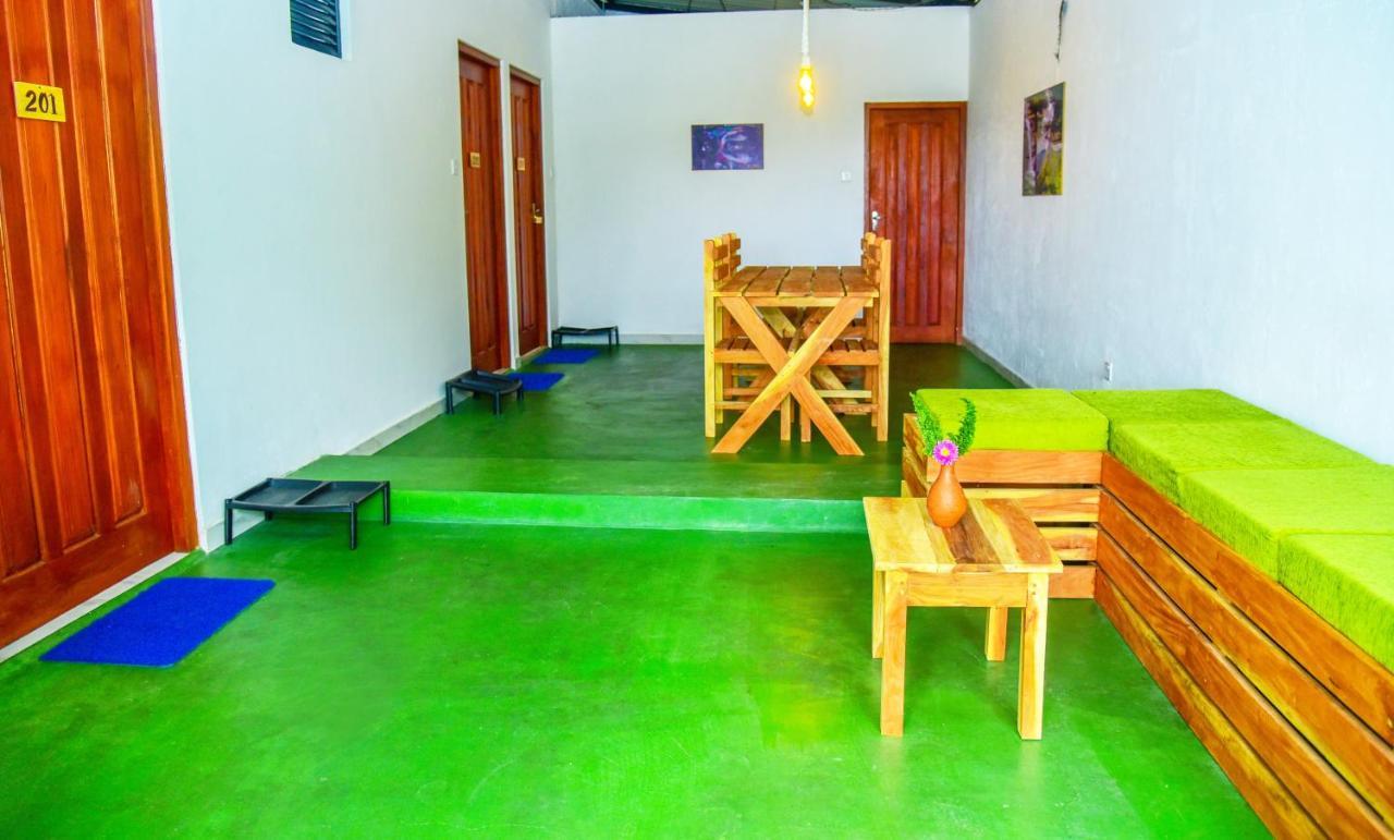 Onestar Ella Hotel Bagian luar foto