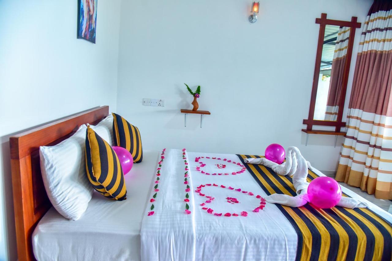 Onestar Ella Hotel Bagian luar foto