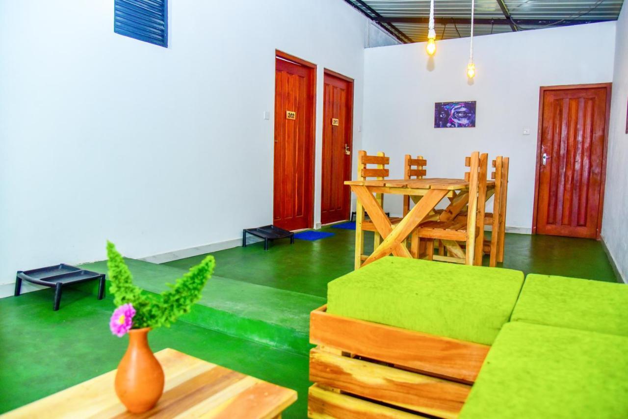 Onestar Ella Hotel Bagian luar foto